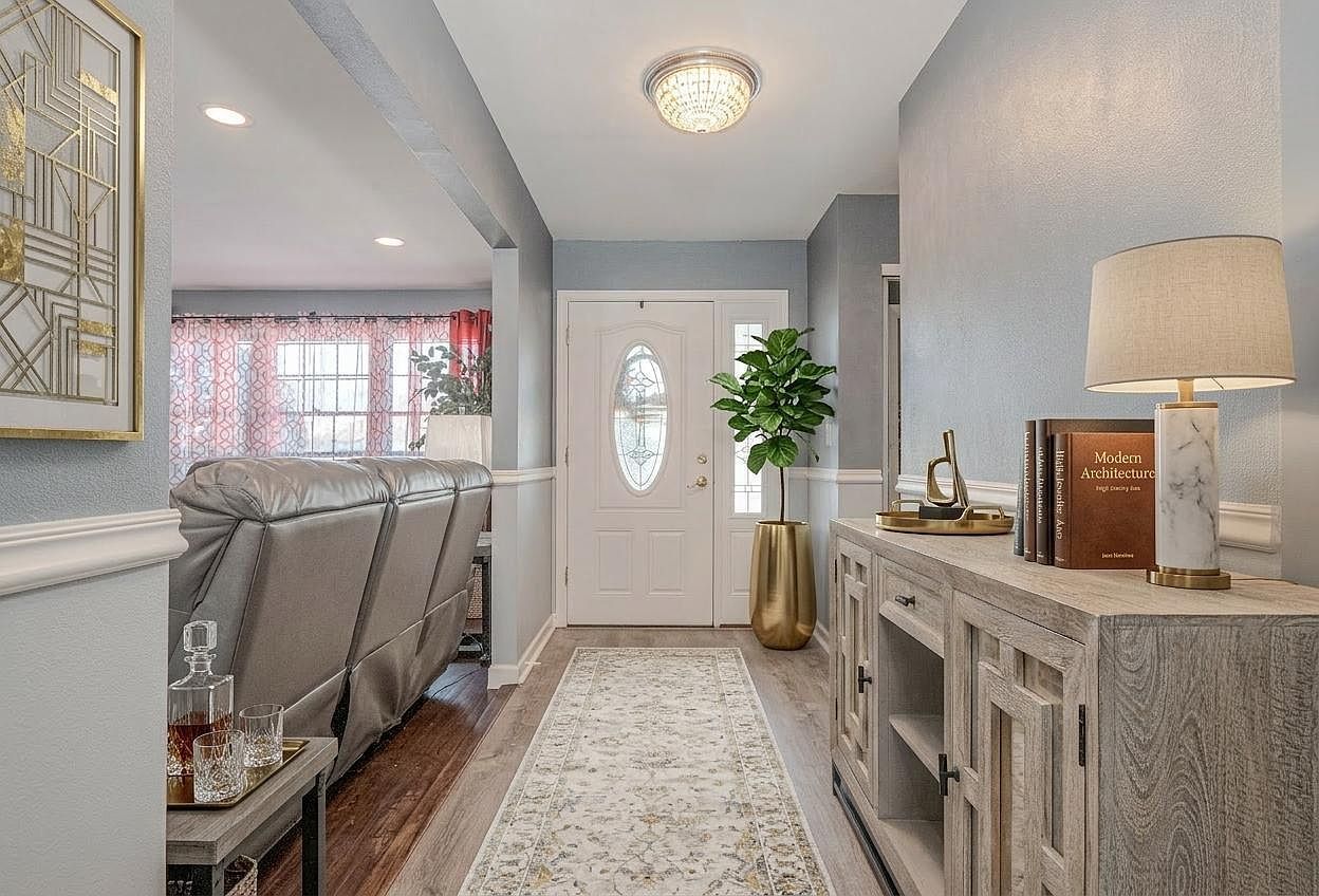 2407 Valley Dr Lindenhurst, IL 60046 - Thumbnail 4