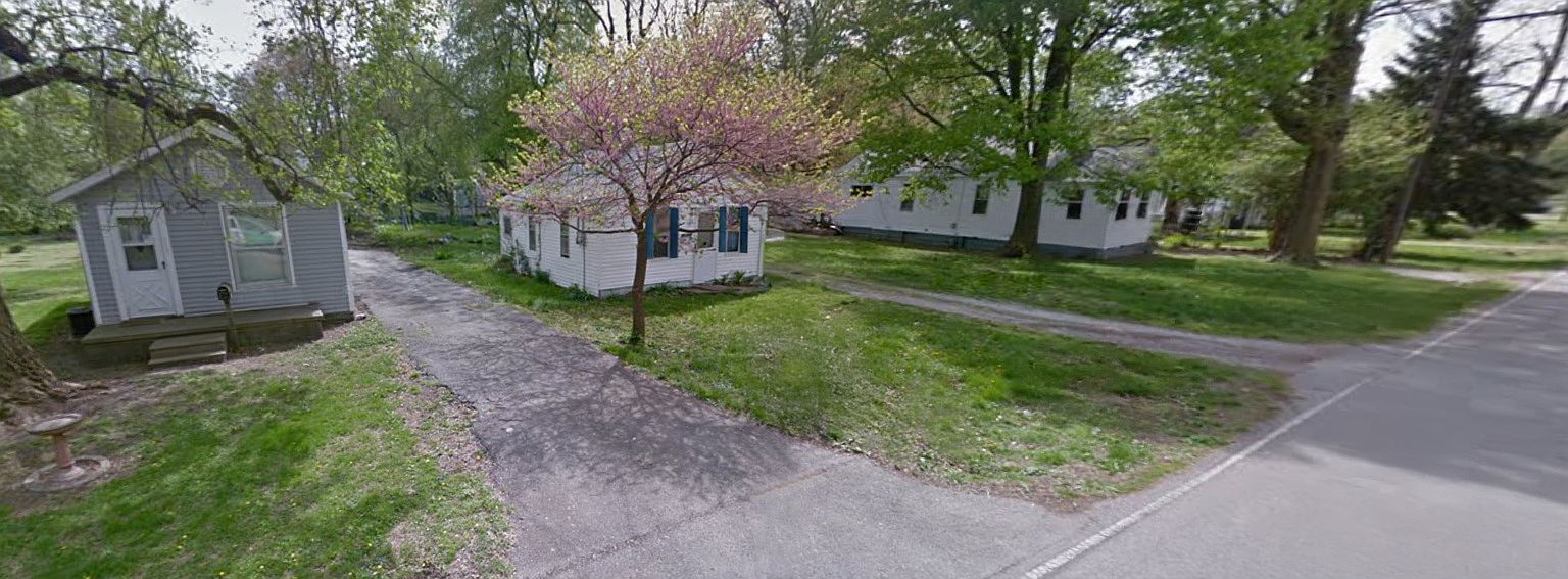 2827 E Hickory St Decatur, IL 62526 - Thumbnail 4