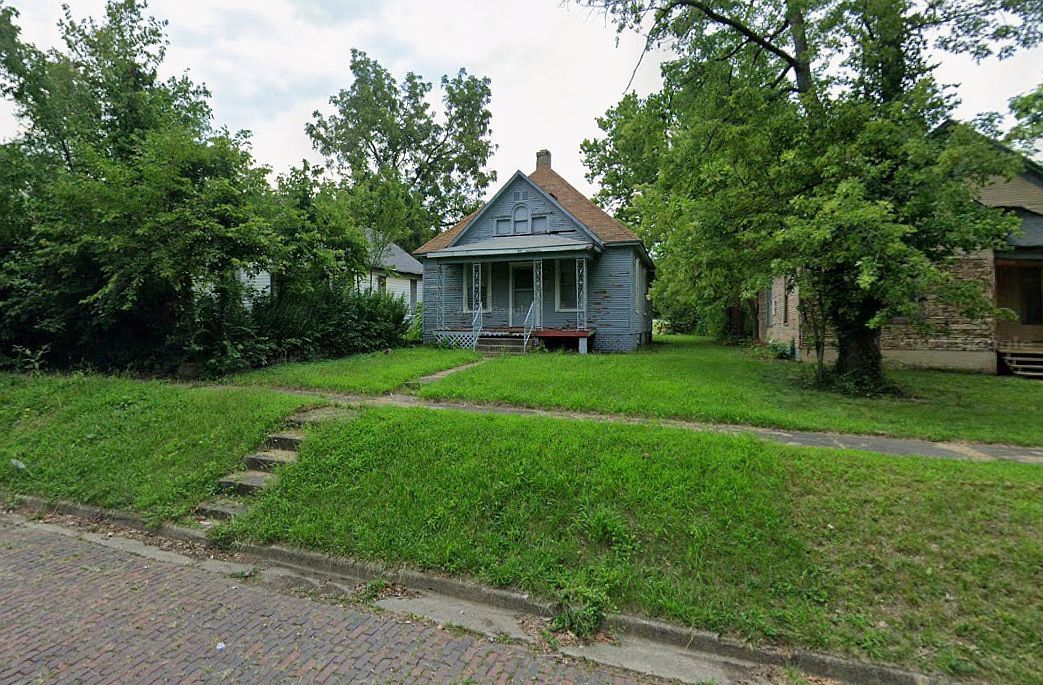 960 W Green St Decatur, IL 62522 - Thumbnail 4