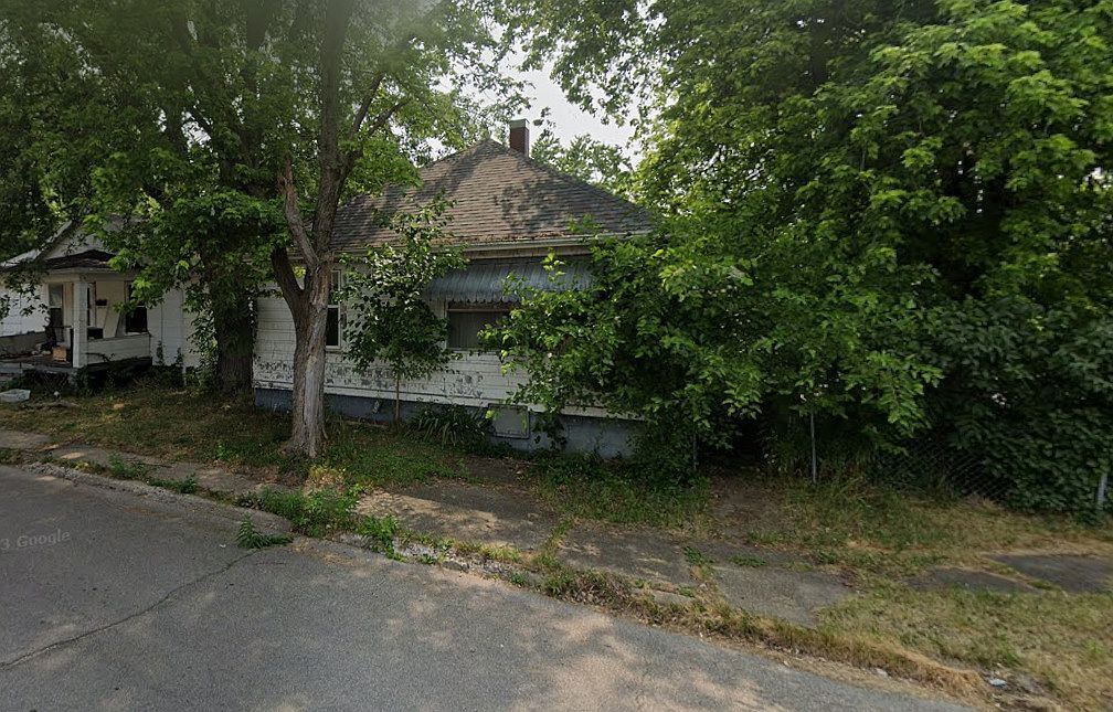 666 N Avenue B Canton, IL 61520 - Thumbnail 4