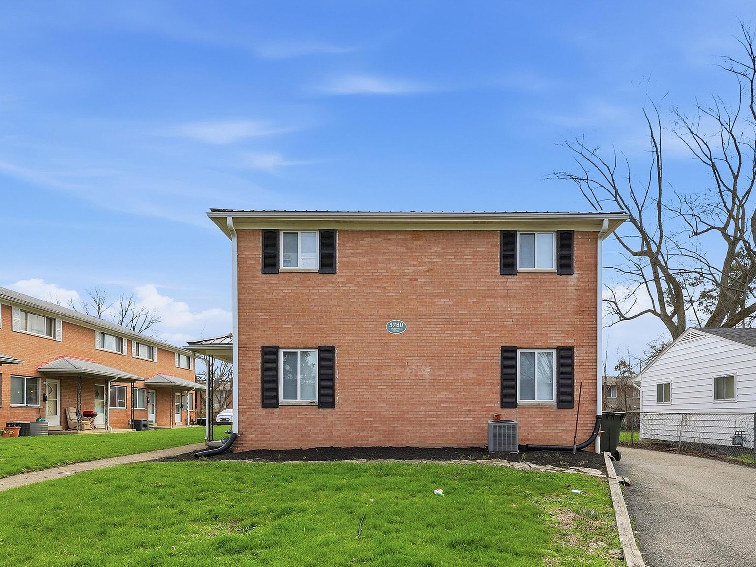 5780 N Meadows Blvd Columbus, OH 43229 - Thumbnail 4