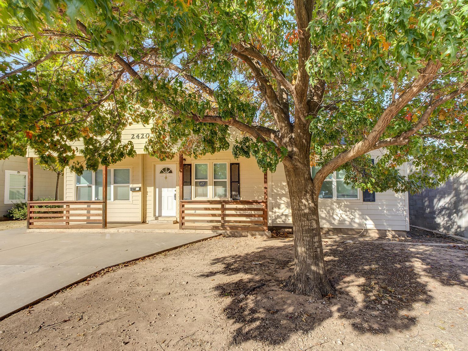 2420 26th St Lubbock, TX 79411 - Thumbnail 4