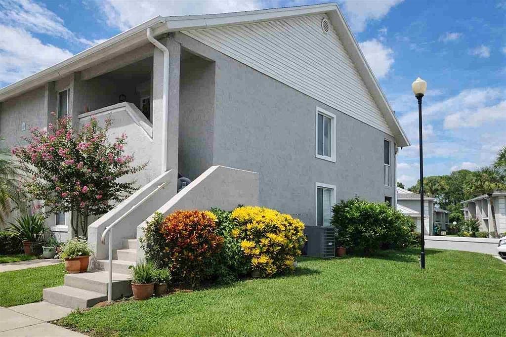 5617 Blue Shadows Ct #66-4 Orlando, FL 32811 - Thumbnail 4