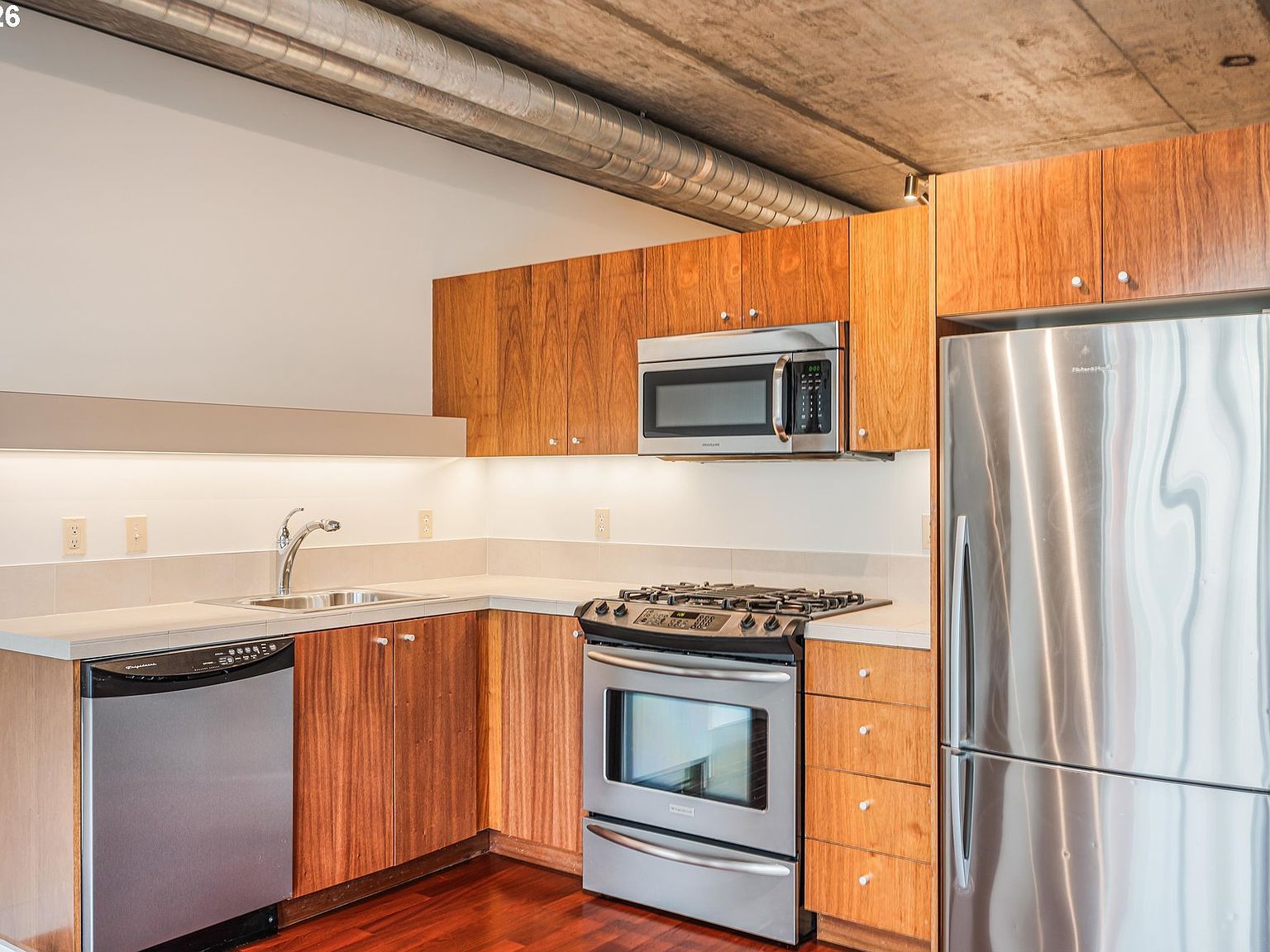 1926 W Burnside St Unit 512 Portland, OR 97217 - Thumbnail 4