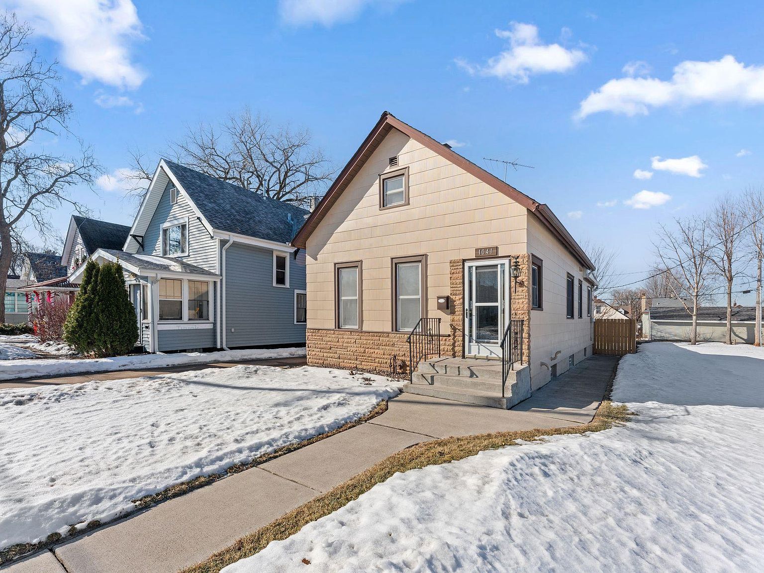 1041 Western Ave N Saint Paul, MN 55117 - Thumbnail 4