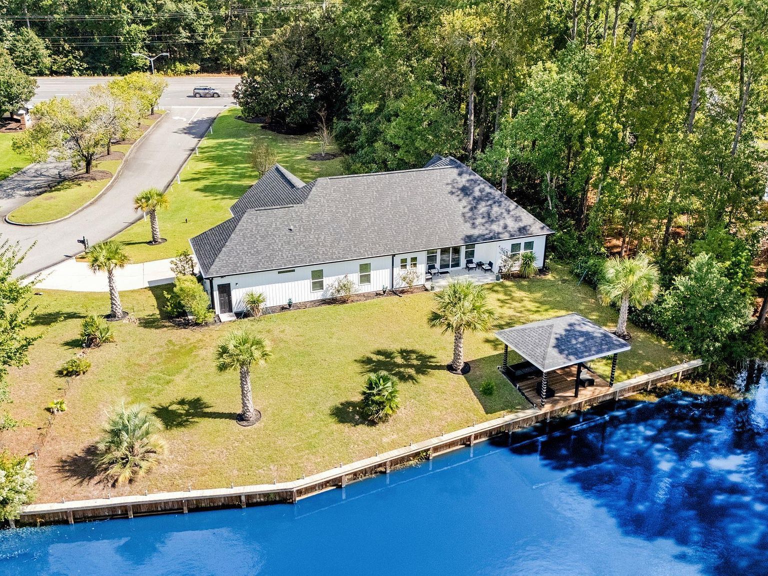 1886 Southwood Dr Myrtle Beach, SC 29575 - Thumbnail 4