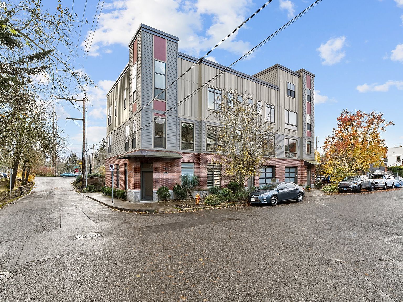 3412 SW Moss St Portland, OR 97219 - Thumbnail 4