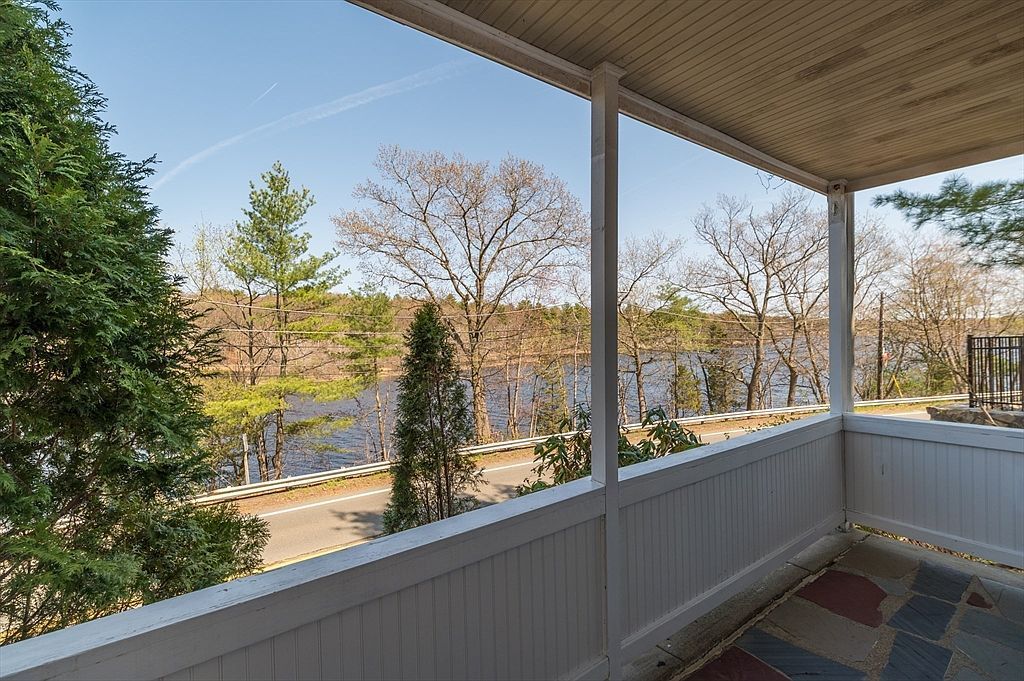 765 Walnut St Lynnfield, MA 01940 - Thumbnail 4