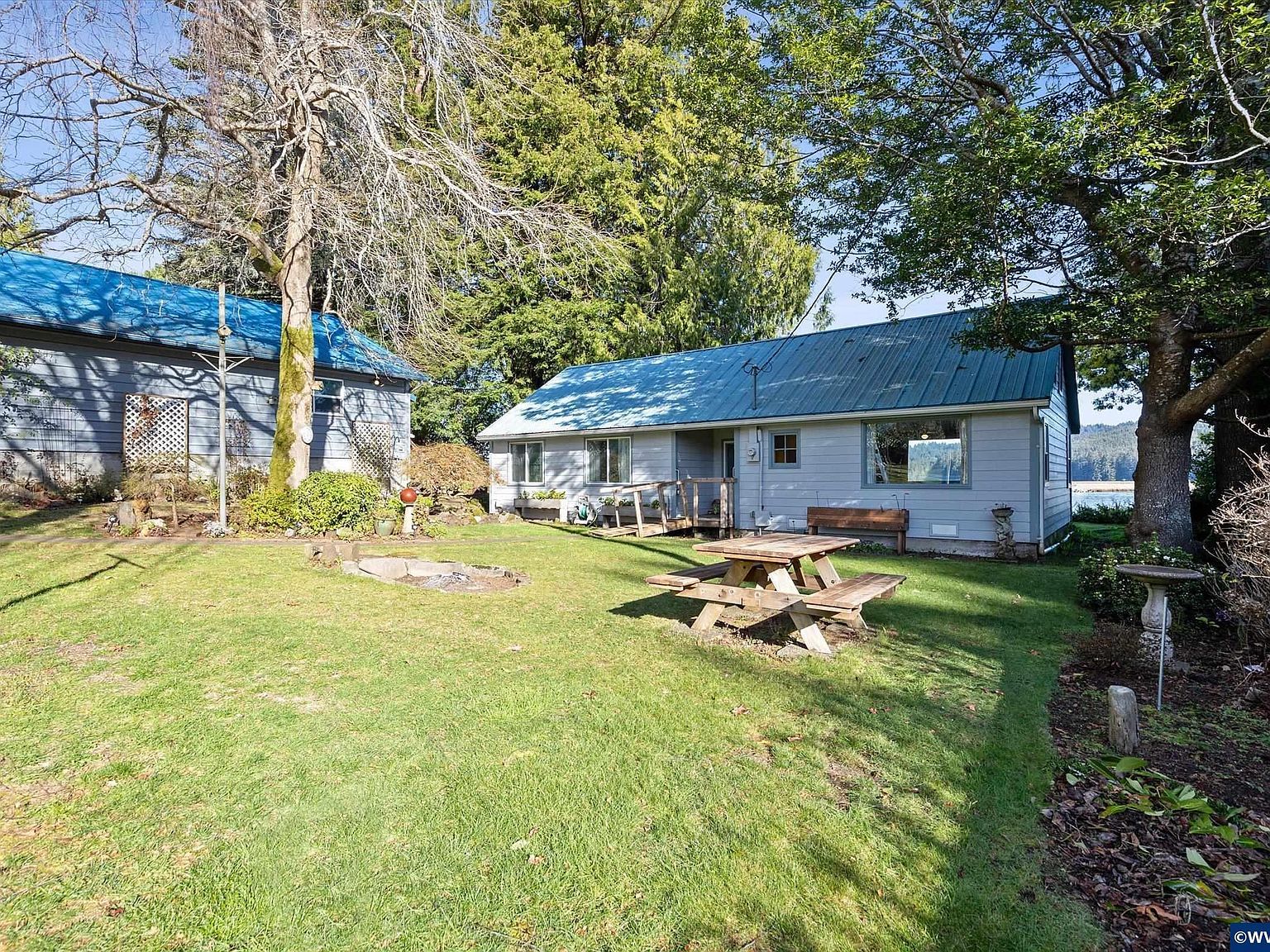 2032 SE Garden Way Waldport, OR 97394 - Thumbnail 4