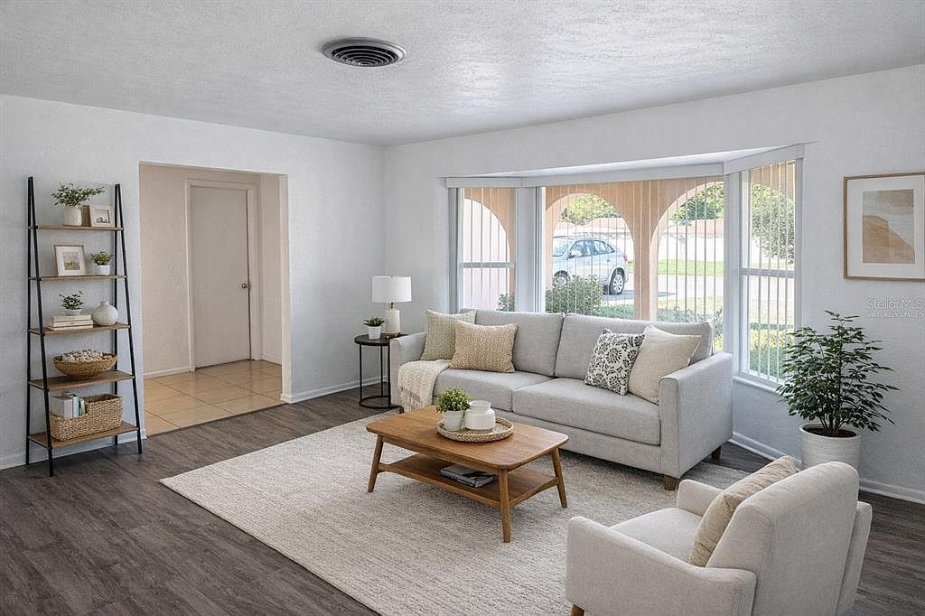 6480 31st Ter N Saint Petersburg, FL 33710 - Thumbnail 4