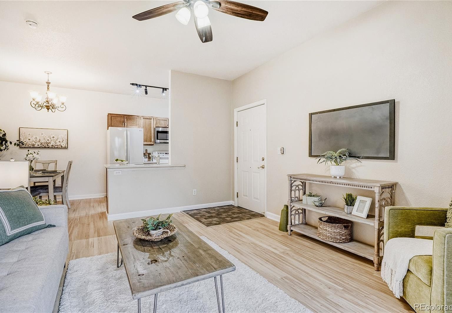 5633 E Atlantic Pl Unit 2A Denver, CO 80222 - Thumbnail 4