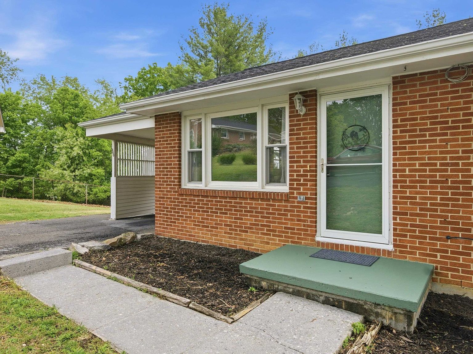 665 Betty Dr Christiansburg, VA 24073 - Thumbnail 4