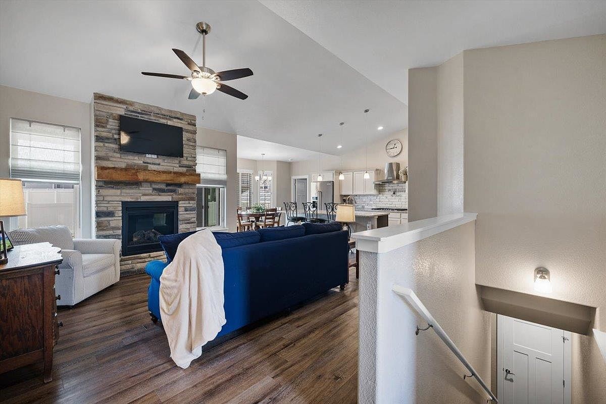 2862 Heathrow Ave Casper, WY 82609 - Thumbnail 4