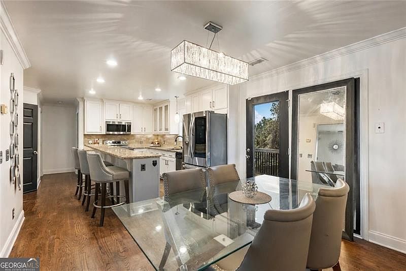 6670 Spout Springs Rd Flowery Branch, GA 30542 - Thumbnail 4