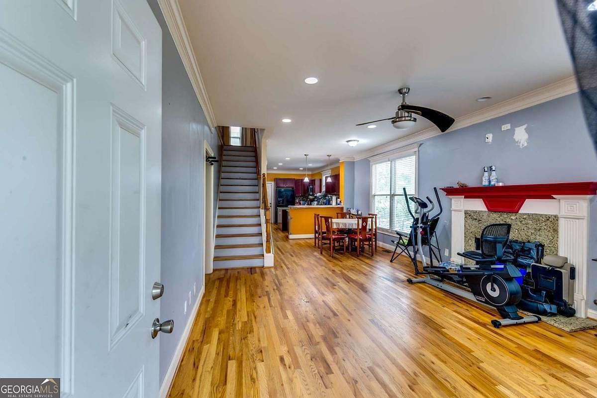 1340 Lyle Ave East Pt, GA 30344 - Thumbnail 4