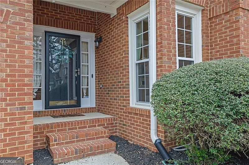 1543 Laurel Park Cir NE Atlanta, GA 30329 - Thumbnail 4