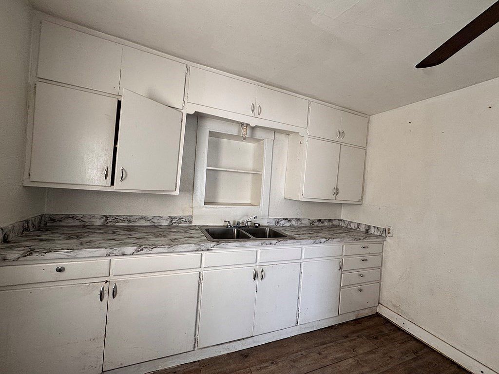 308 W Callaghan St Fort Stockton, TX 79735 - Thumbnail 4