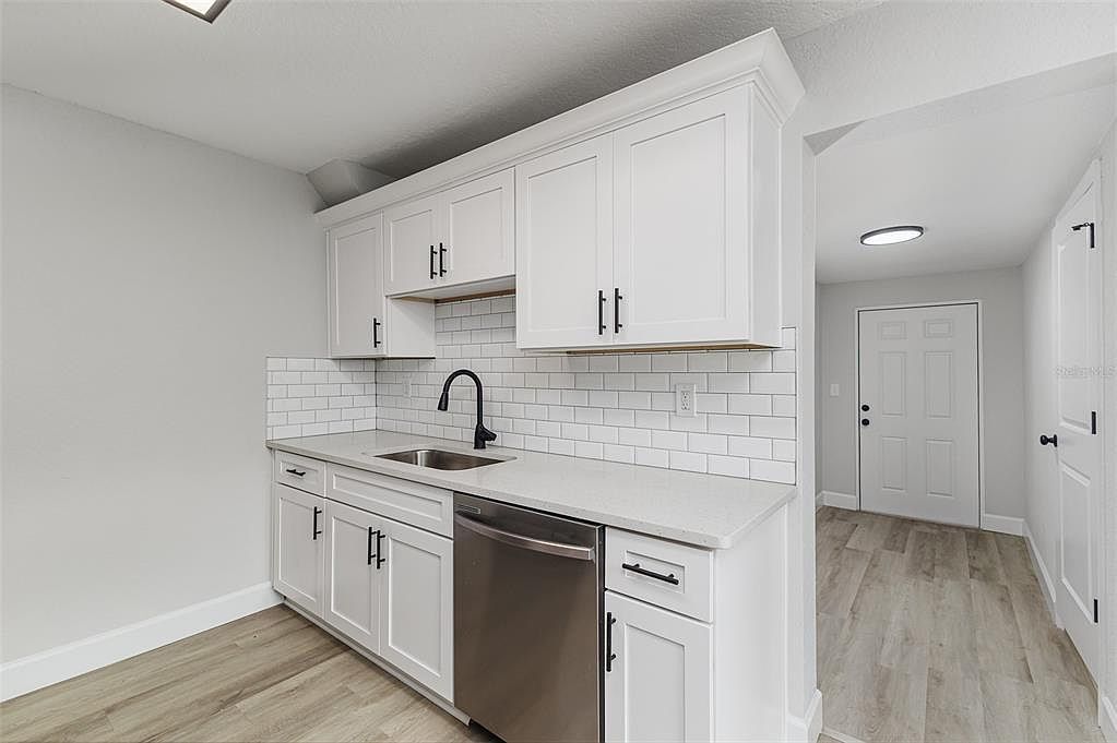 151 NW 10th Dr Mulberry, FL 33860 - Thumbnail 4