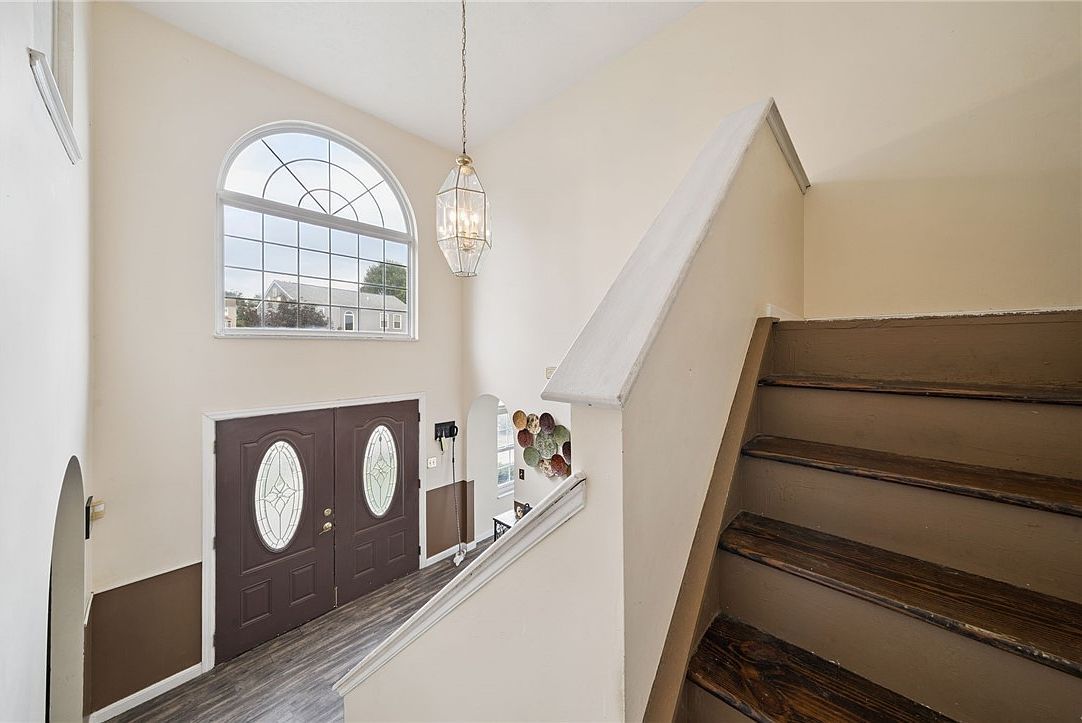 232 Carriage Blvd Pittsburgh, PA 15239 - Thumbnail 4