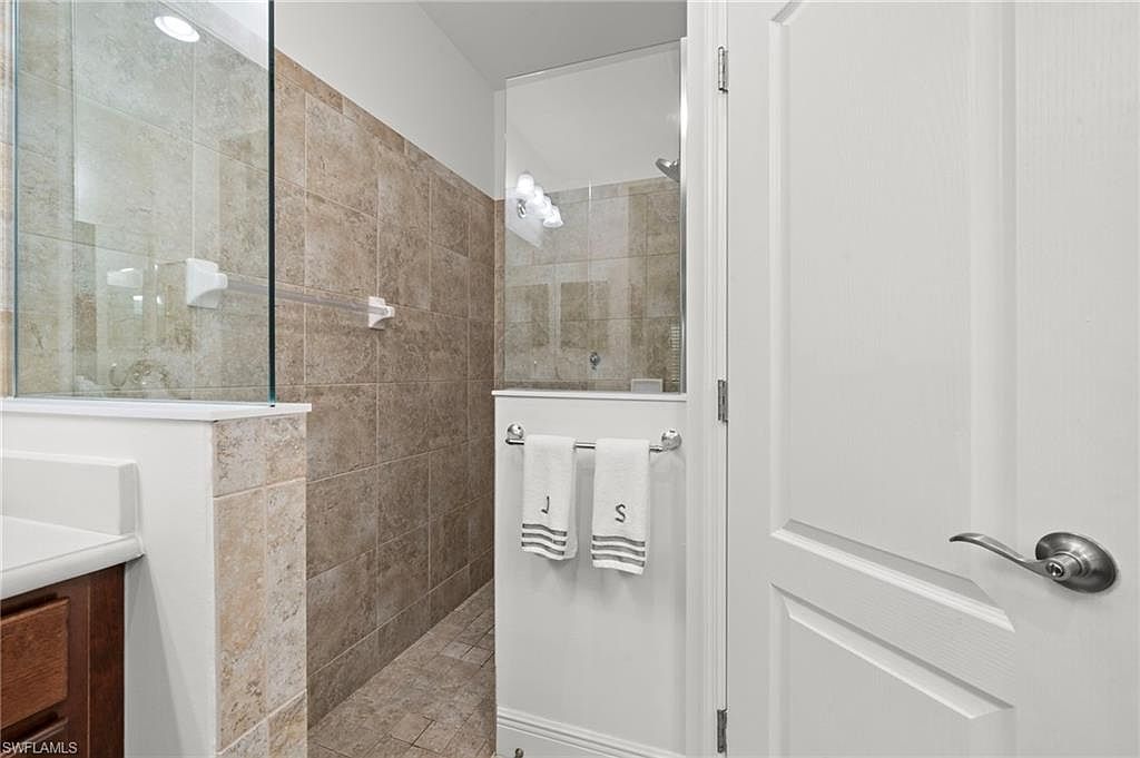 21567 Cascina Dr Estero, FL 33928 - Thumbnail 4