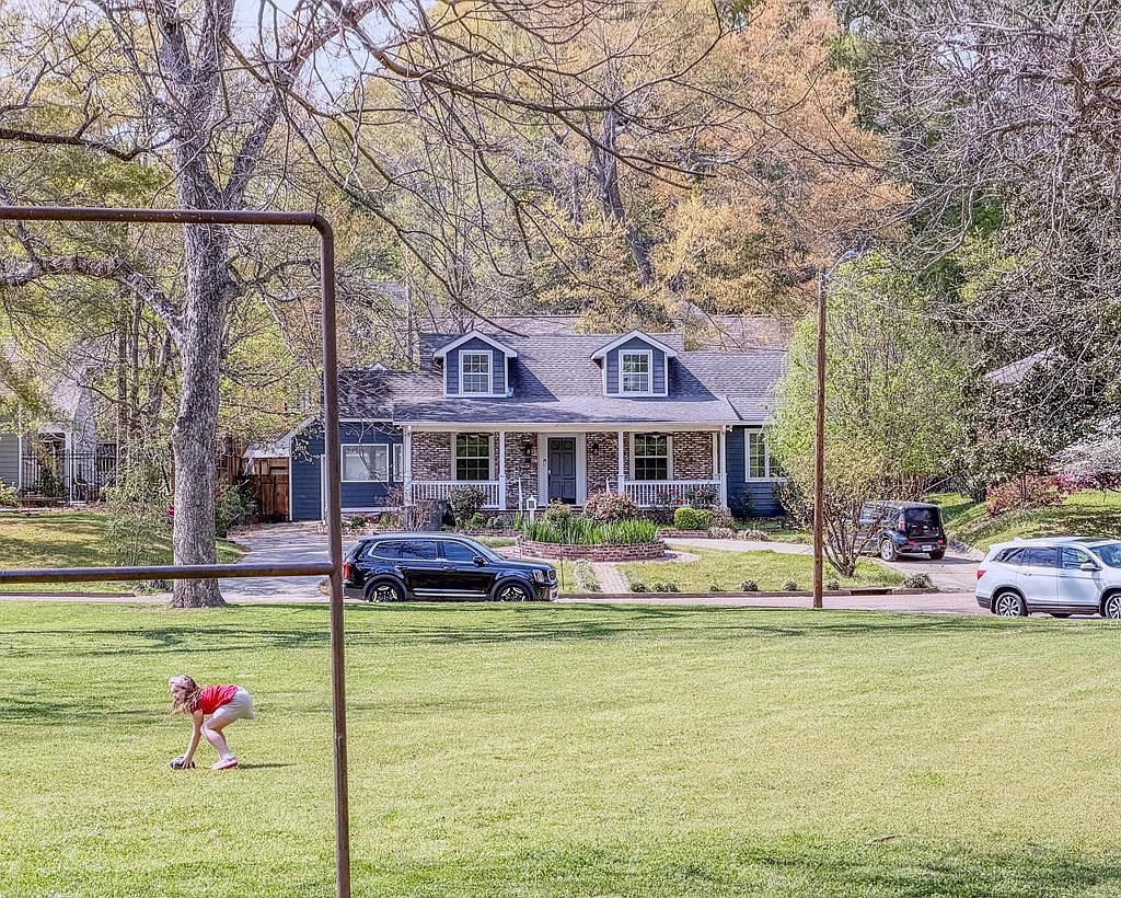 1705 Chambers St Vicksburg, MS 39180 - Thumbnail 4