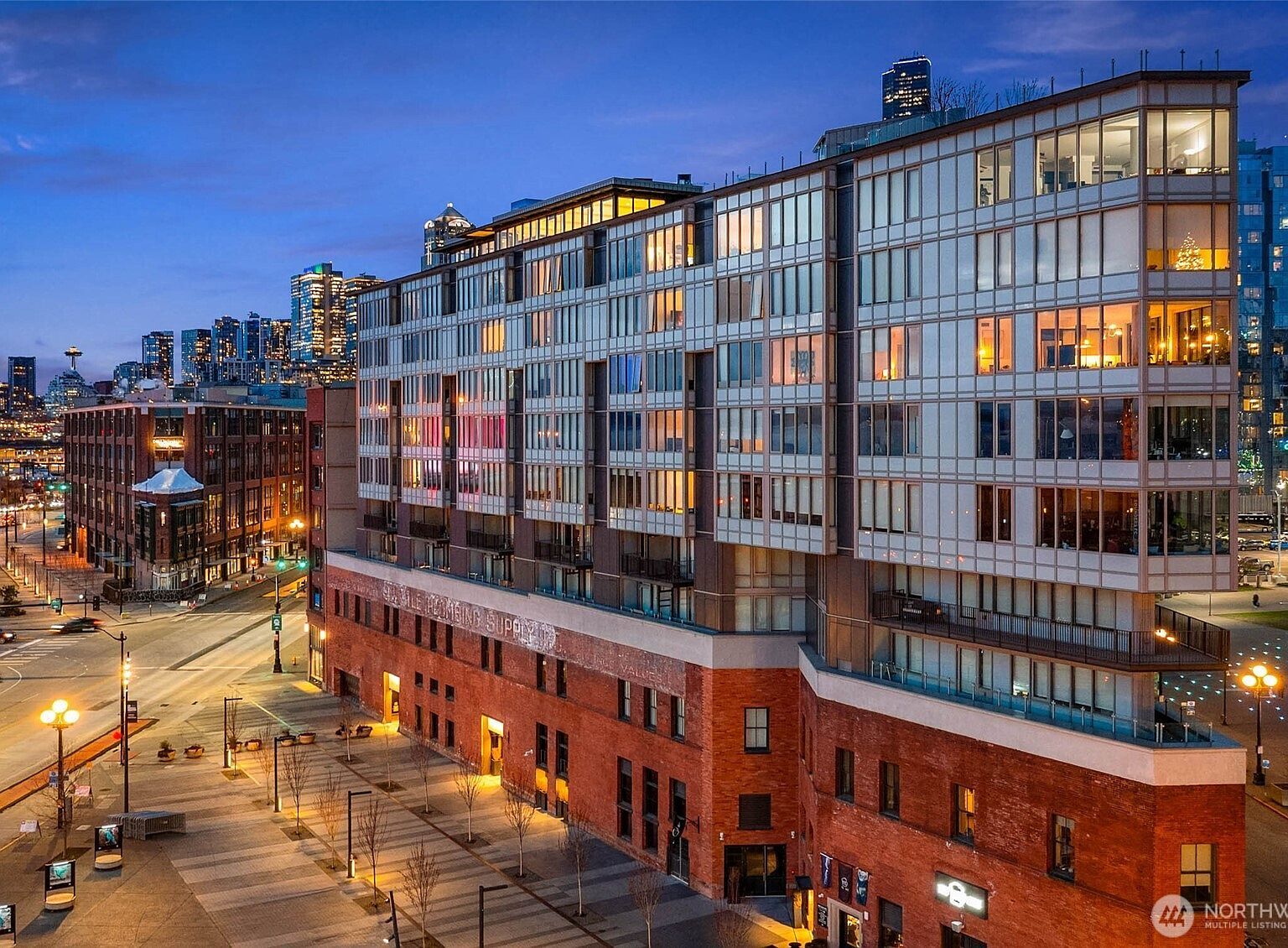 590 1st Ave S APT 702 Seattle, WA 98104 - Thumbnail 4