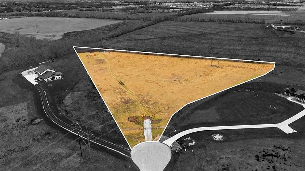 15350 W 193rd Ter Spring Hill, KS 66083 - Thumbnail 4