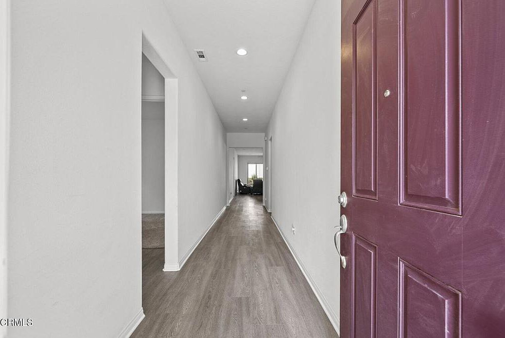 2075 Seville Dr Santa Paula, CA 93060 - Thumbnail 4