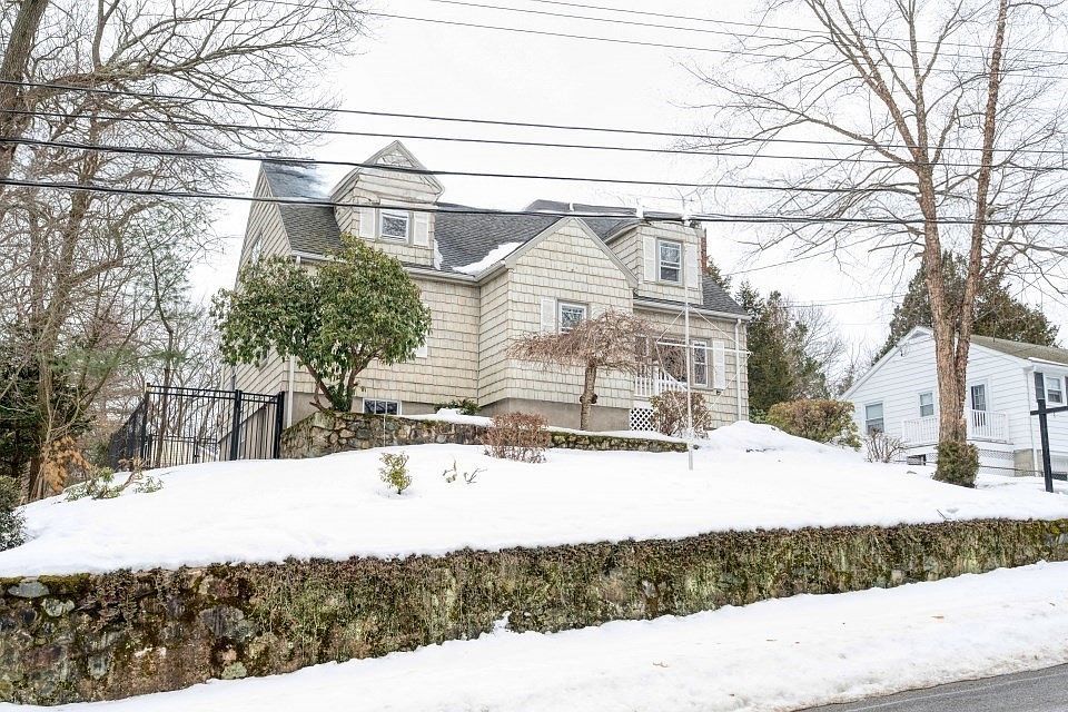 193 Vincent Rd Dedham, MA 02026 - Thumbnail 4