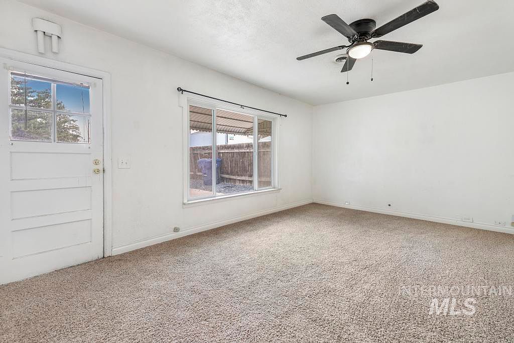 908 Yakima Ave Filer, ID 83328 - Thumbnail 4