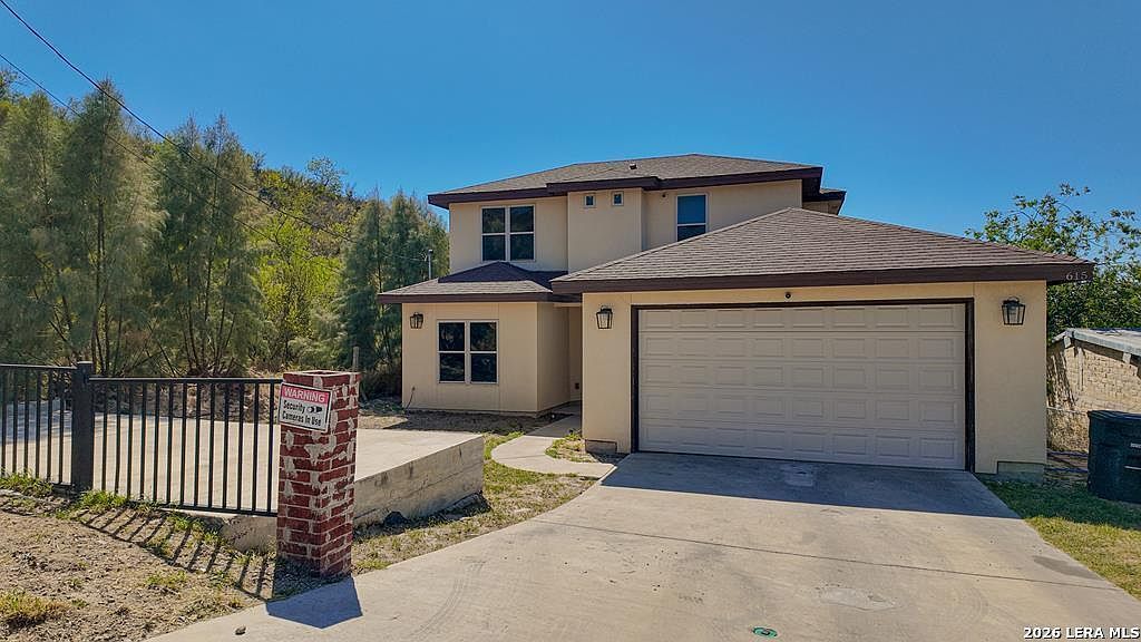 615 N Trinity St Eagle Pass, TX 78852 - Thumbnail 4