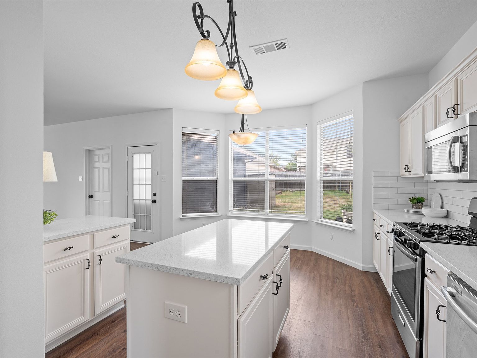 7763 Navajo Ct Fort Worth, TX 76137 - Thumbnail 4