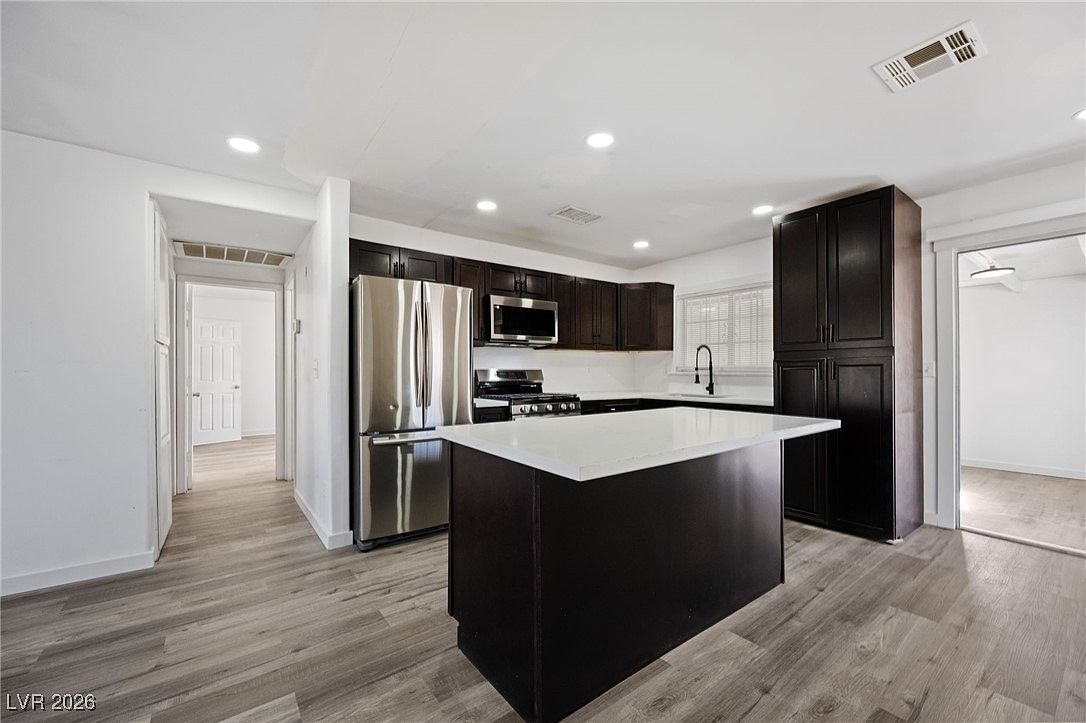 4413 Sherrill Ave Las Vegas, NV 89110 - Thumbnail 4