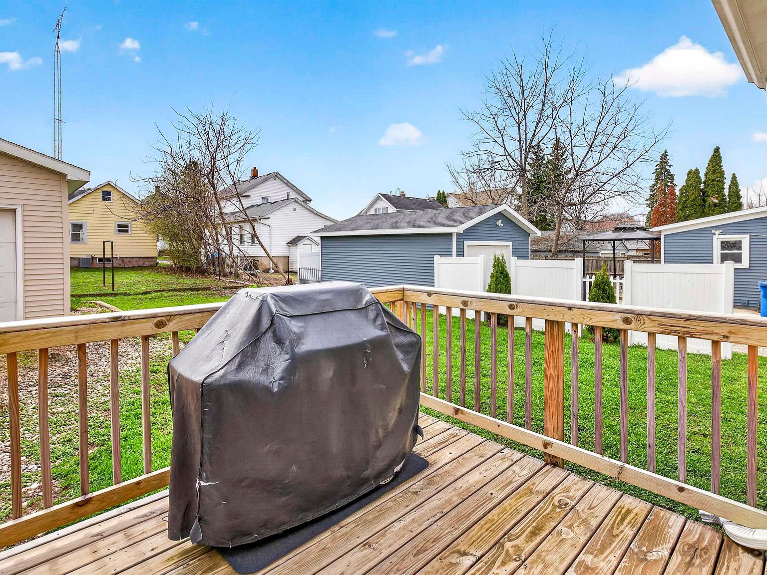 327 W 7th Ave Oshkosh, WI 54902 - Thumbnail 4