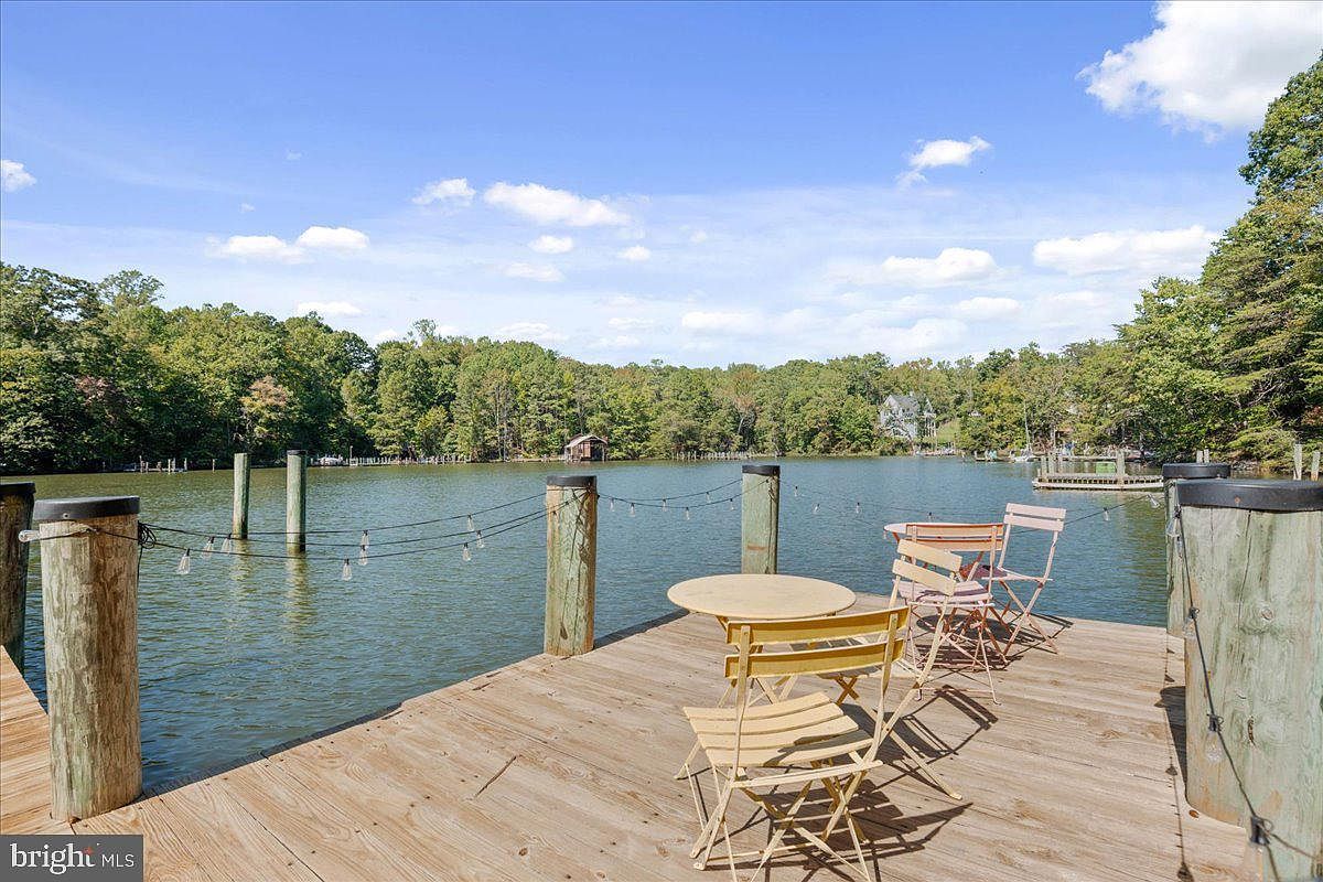 219 Calvert Dr Lusby, MD 20657 - Thumbnail 4