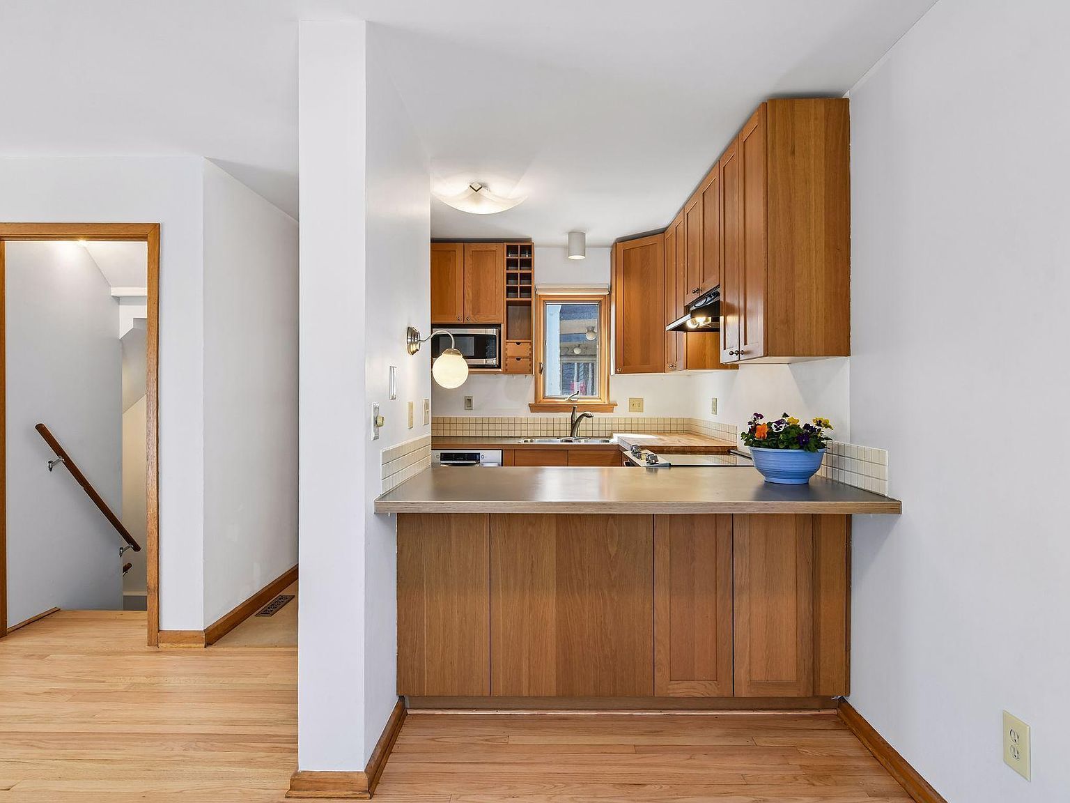 2409 24th Ave S Minneapolis, MN 55406 - Thumbnail 4