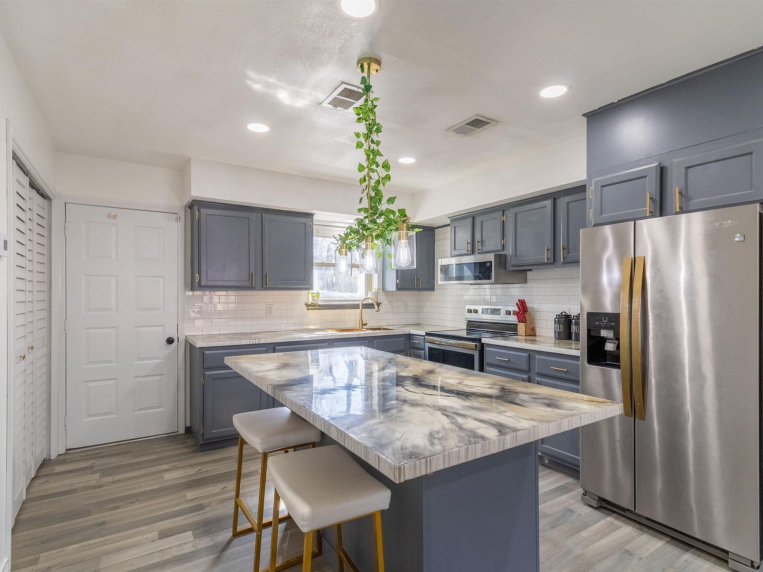 1306 N Nashville Ave Russellville, AR 72801 - Thumbnail 4