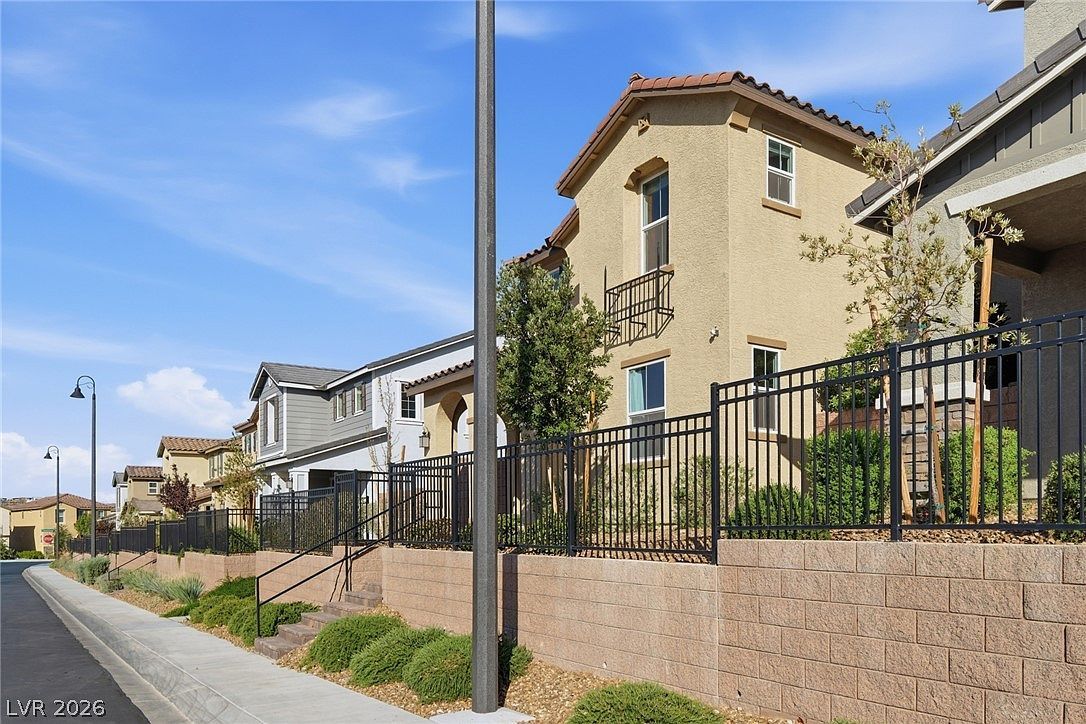 3641 Portici Ln Henderson, NV 89044 - Thumbnail 4