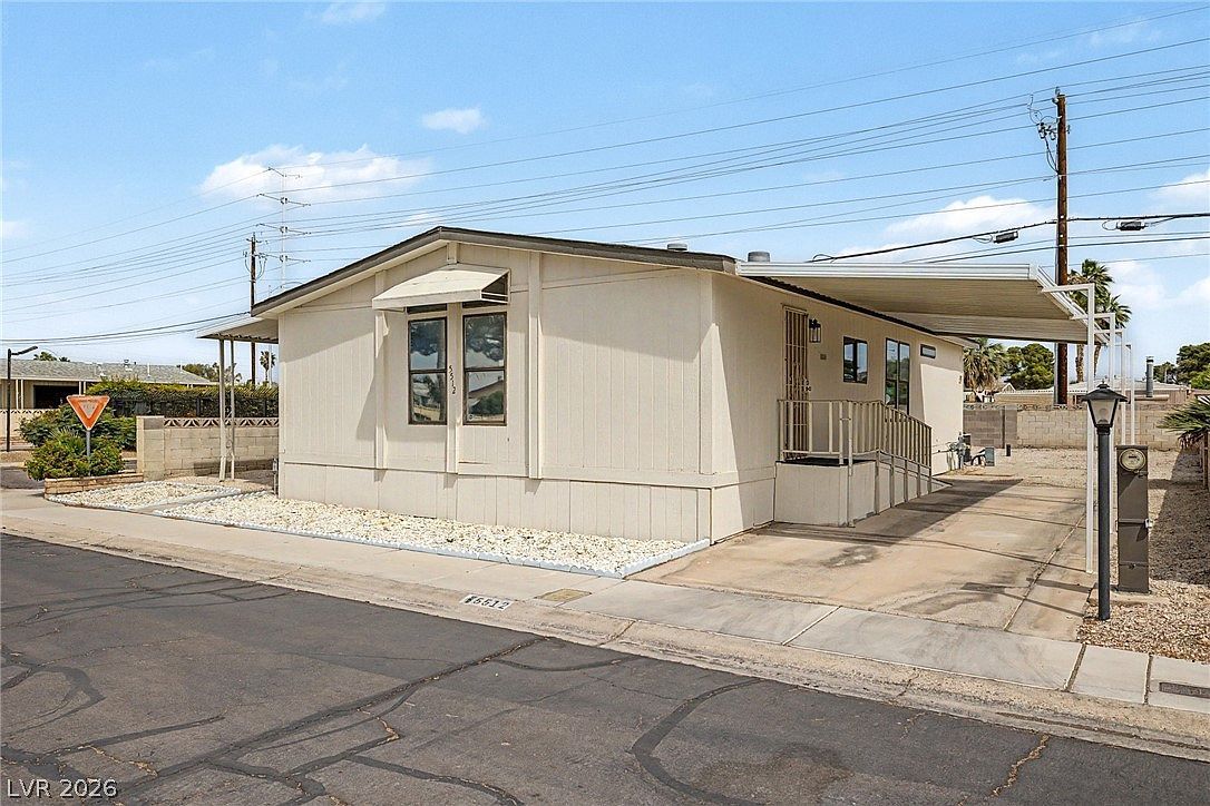 5512 Aldama Rd Sunrise manor town, NV 89122 - Thumbnail 4