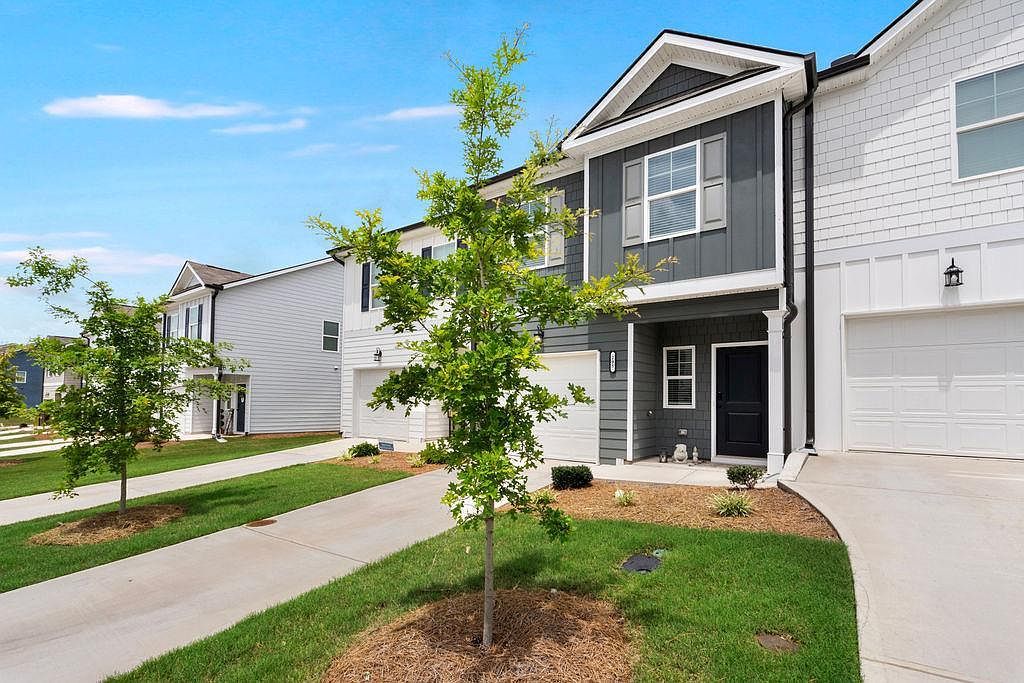 295 Regent Park Hoschton, GA 30548 - Thumbnail 4