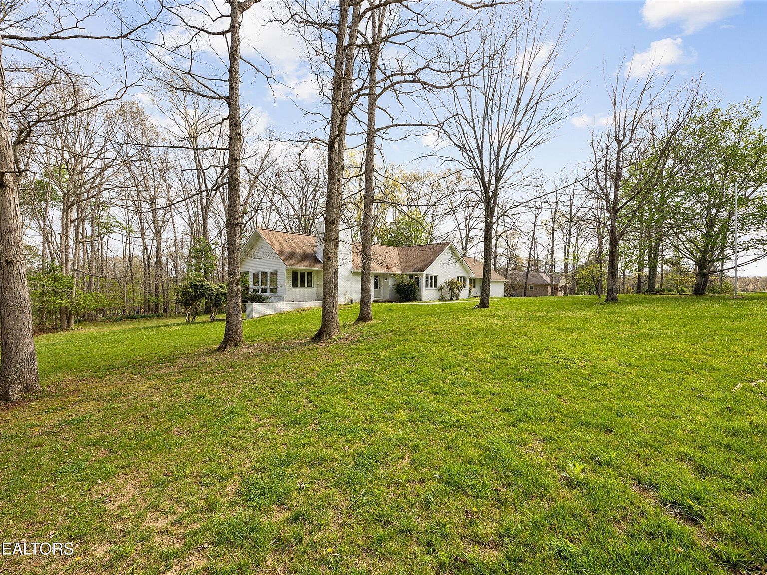 696 Laurel Cir Crossville, TN 38555 - Thumbnail 4