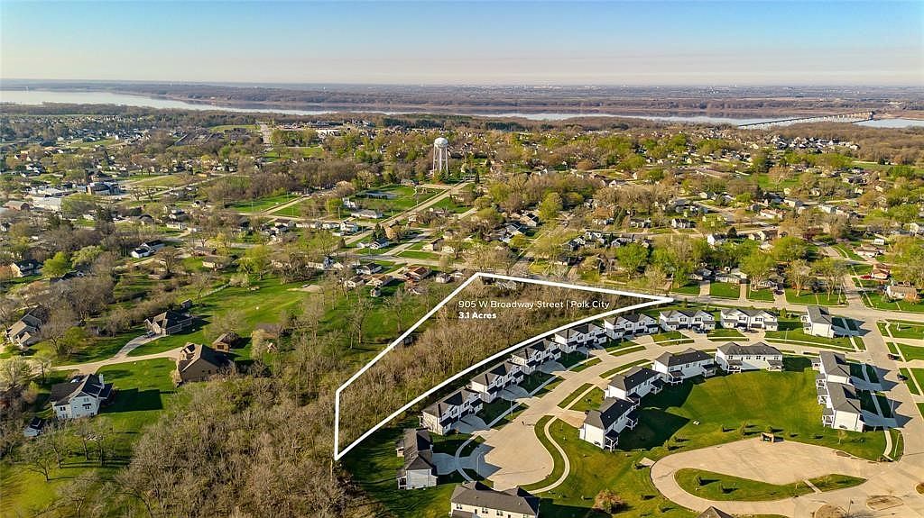 905 W Broadway St Polk City, IA 50226 - Thumbnail 4