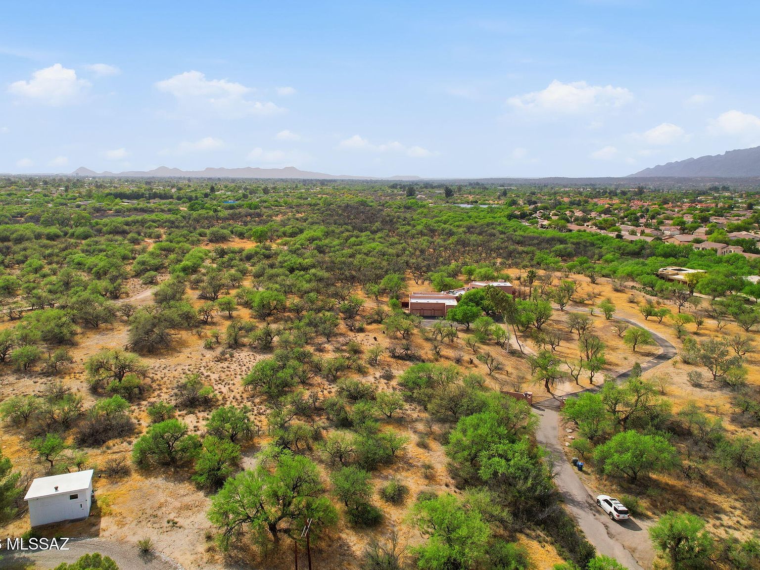 1975 N Bonanza Ave Tucson, AZ 85749 - Thumbnail 4