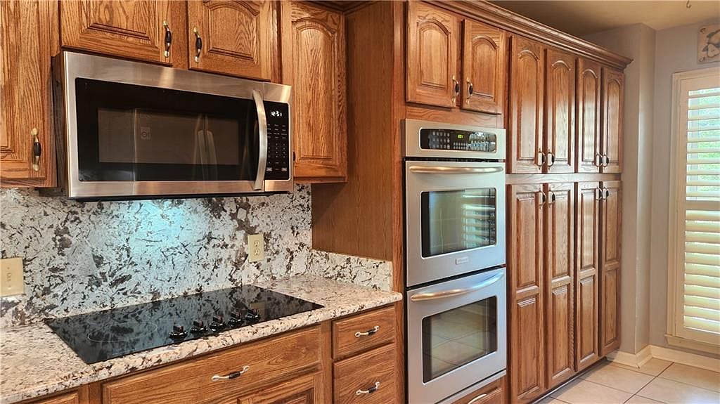 912 Feather Creek Ln Woodstock, GA 30189 - Thumbnail 4