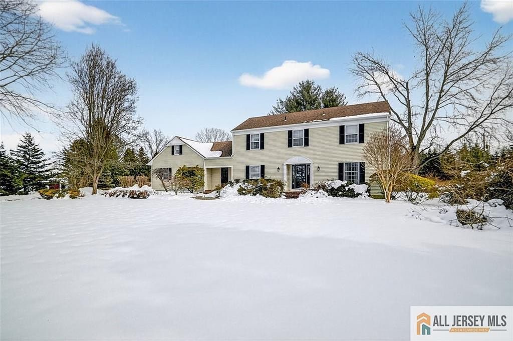 4 Hardley Dr Cranbury, NJ 08512 - Thumbnail 4