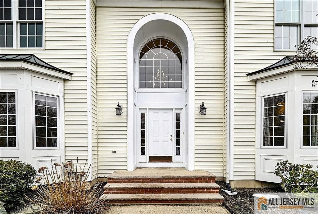 23 Silvers Ln Cranbury, NJ 08512 - Thumbnail 4