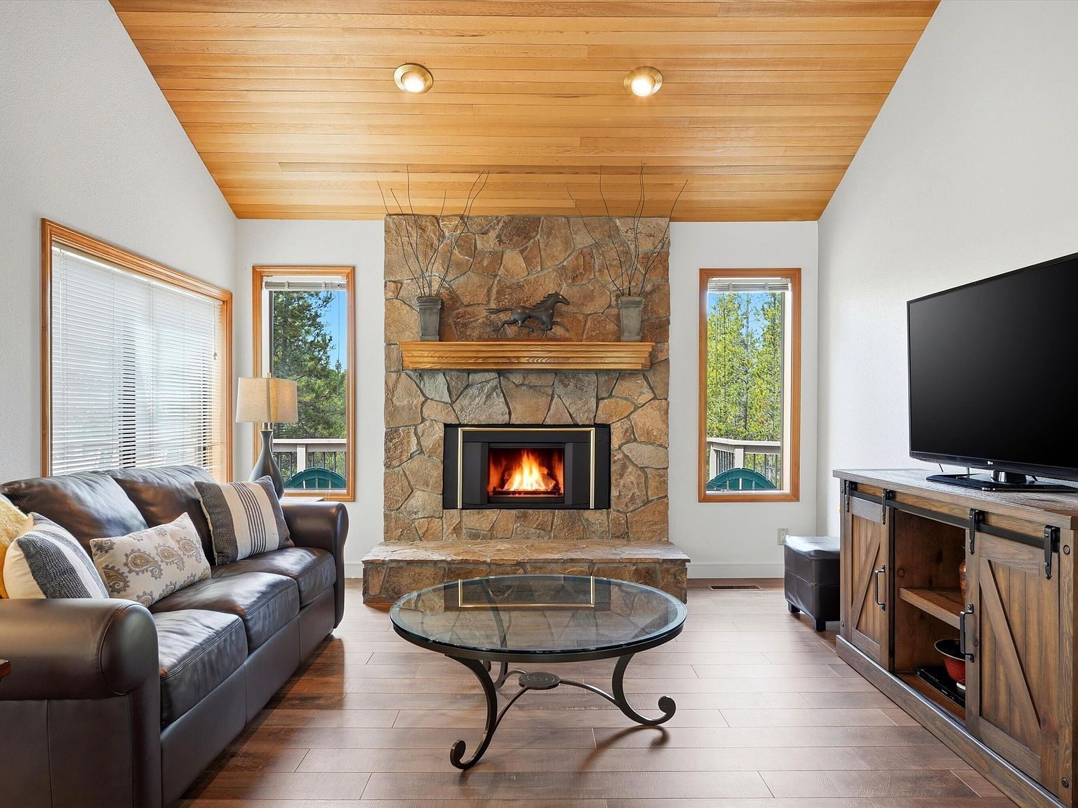 57583 White Elm Ln #26 Bend, OR 97707 - Thumbnail 4