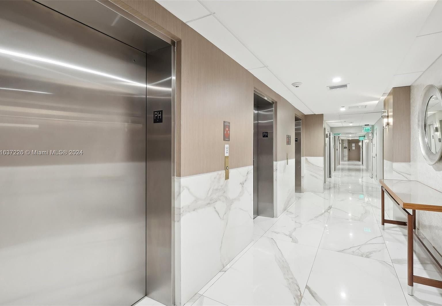 20355 NE 34th Ct APT 2725 Aventura, FL 33180 - Thumbnail 4