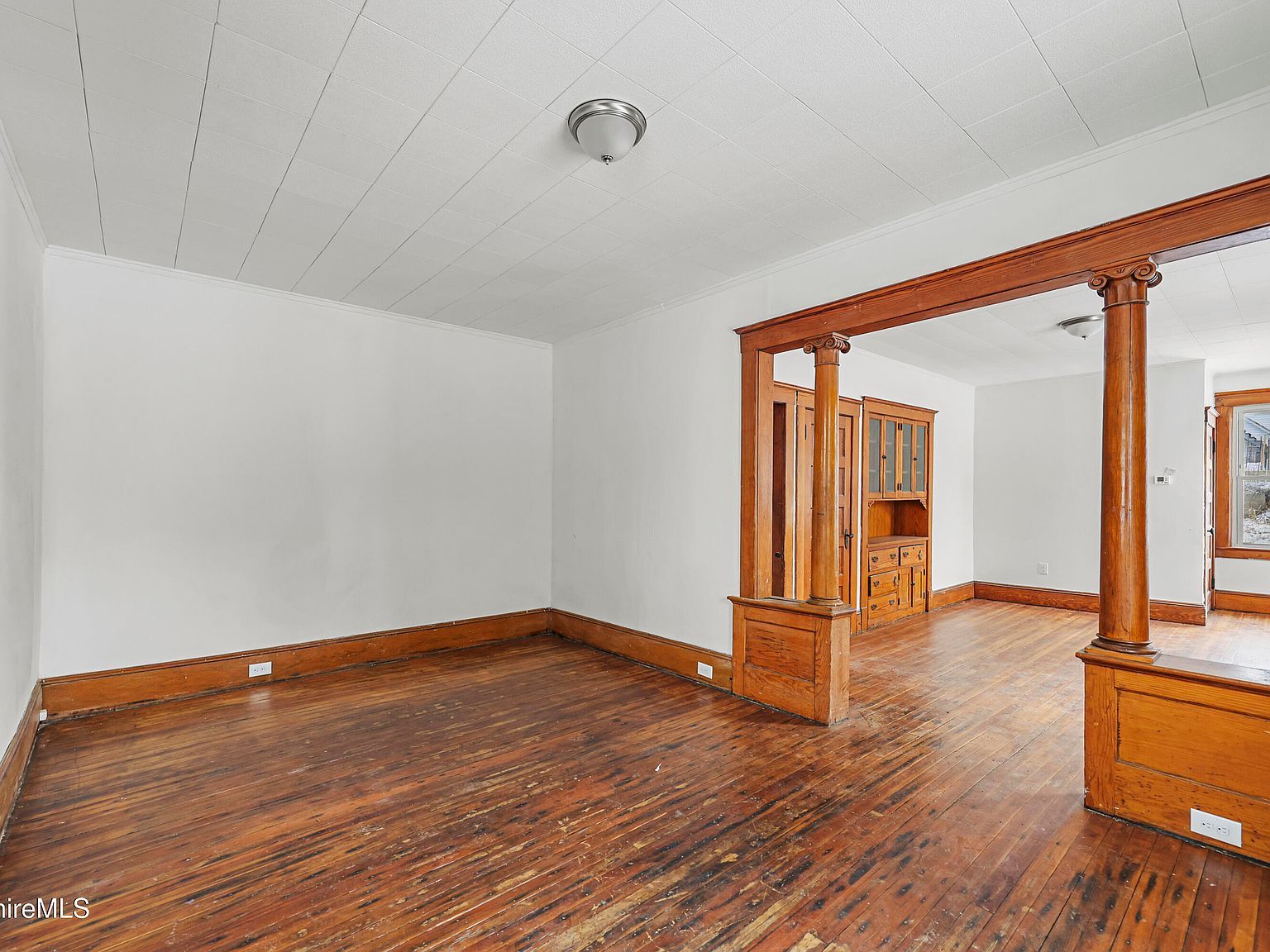 34 Daniels Ave Pittsfield, MA 01201 - Thumbnail 4