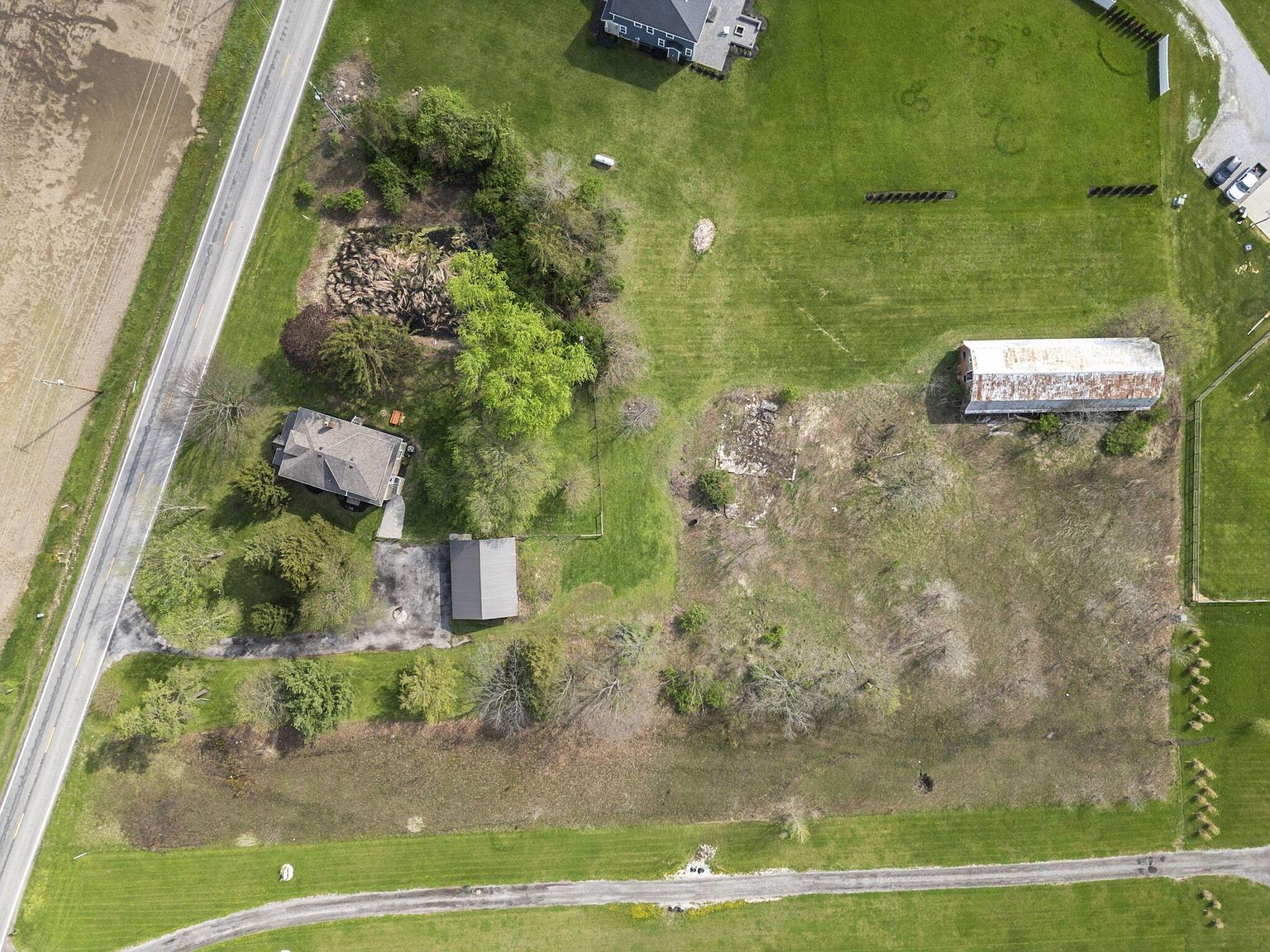 1843 Horseshoe Rd Delaware, OH 43015 - Thumbnail 4